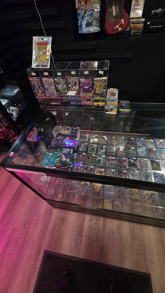 Pokémon Singles & Showcase